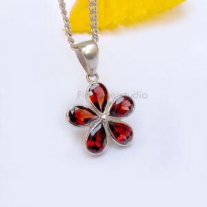 Red Garnet Flower Pendant Necklace